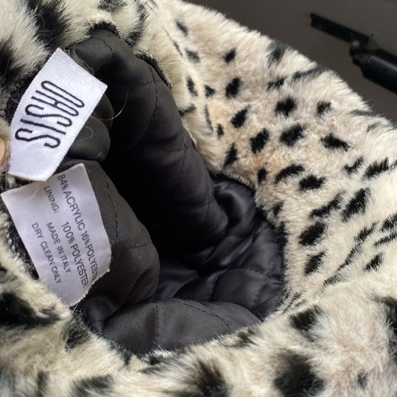 Faux Fur Snow Leopard Print Hat - Picture 7 of 9